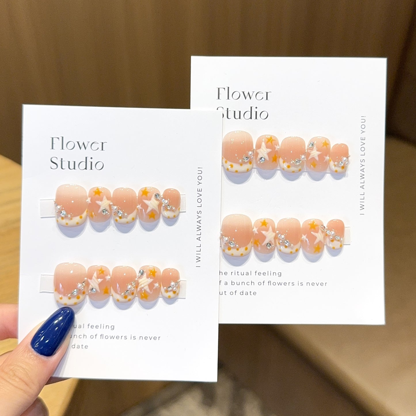 Kunstnägel Im Eleganten Blüten-Design Brehn