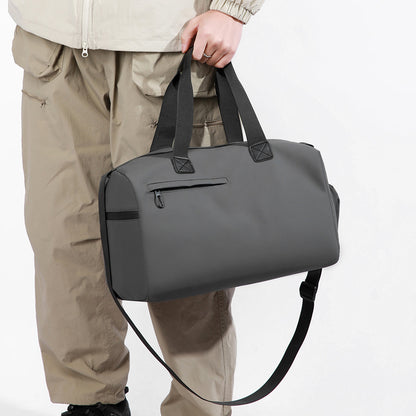 Vielseitige Reisetasche mit verstellbaren Riemen Brehn