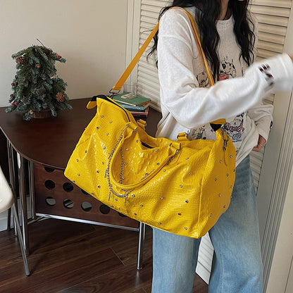 Elegante Sport- und Reisetasche Im Modernen Design Brehn