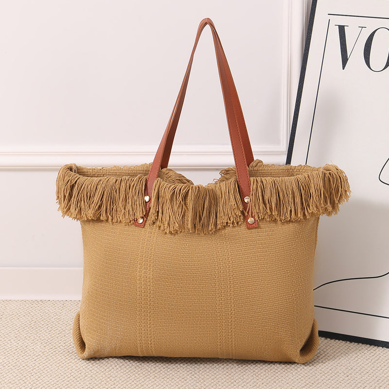Strandtasche mit Auffälligem Fransenrand Brehn