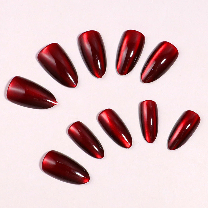 Glänzendes mandelförmiges Press-On-Nagelset Brehn