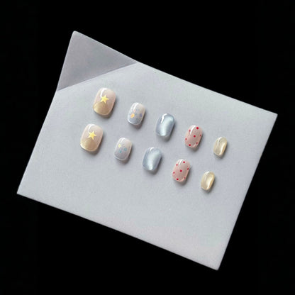 Künstlerisches Druck-Nagelkunstset mit Sternen und Punkten