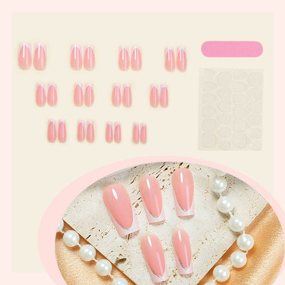 Kunstnagelset mit elegantem Design und Glitzer-Akzenten Brehn