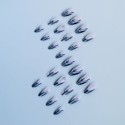 Glamouröse Stiletto Nagelkunst