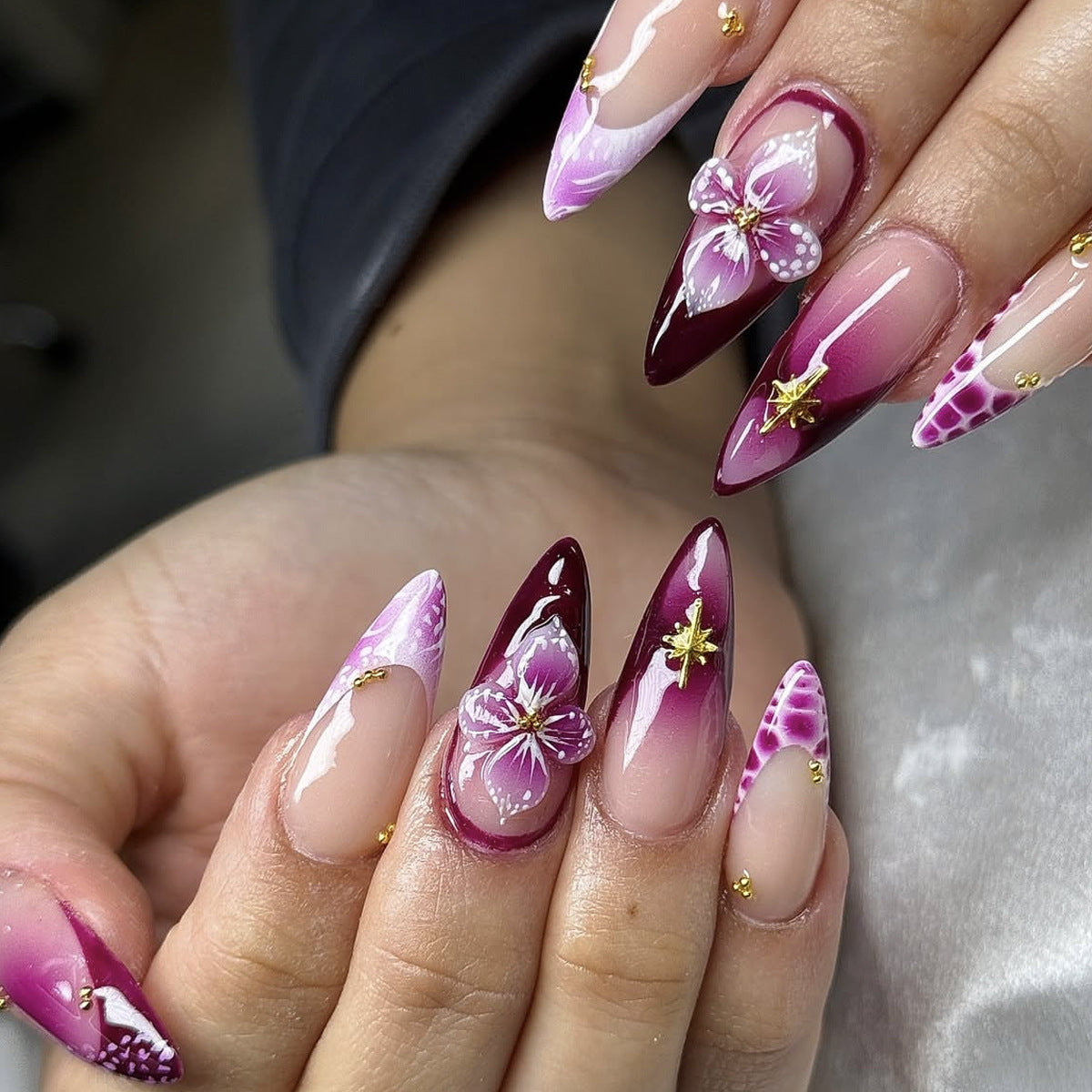 Floral-Accent Stiletto Nagelkunst Verlängerungen Brehn