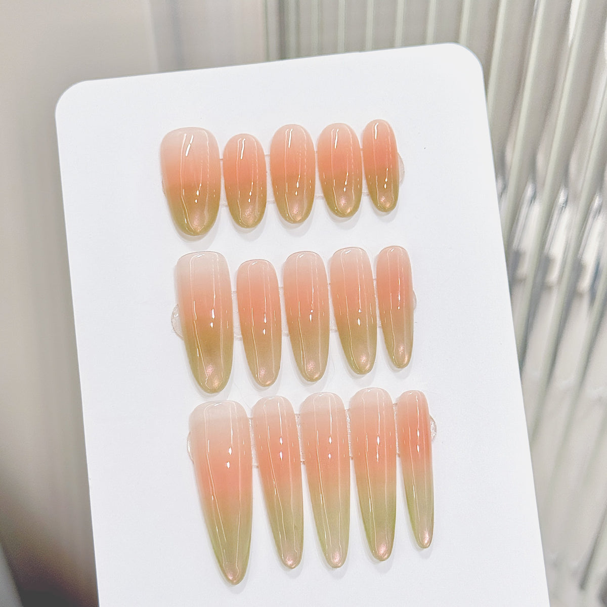 Künstlerisches Ombre Press-On Nagelset