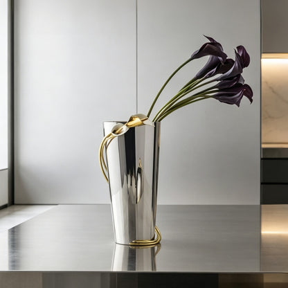 Elegante moderne dekorative Vase