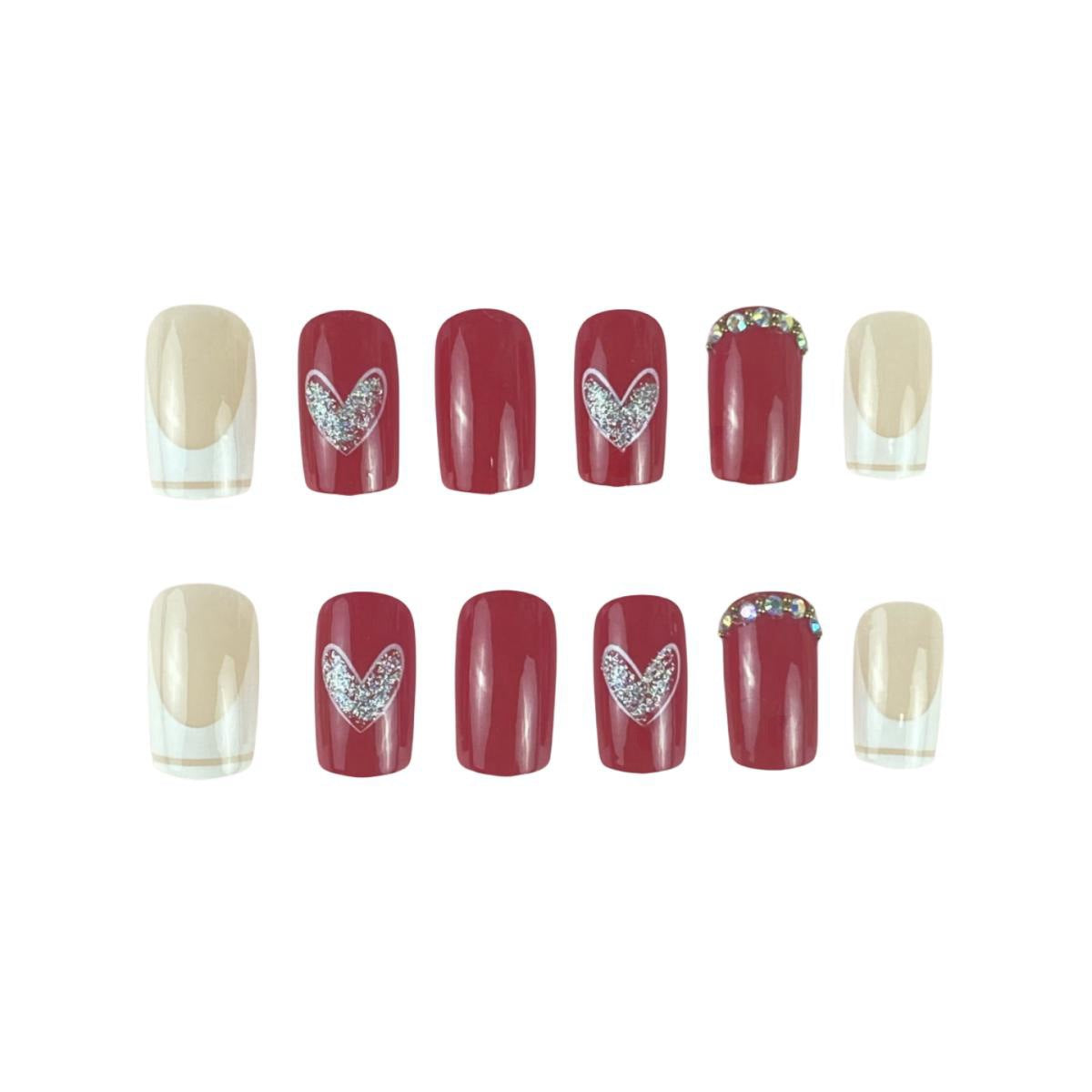 Elegantes Herz-verschönertes Nagelkunst-Set Brehn
