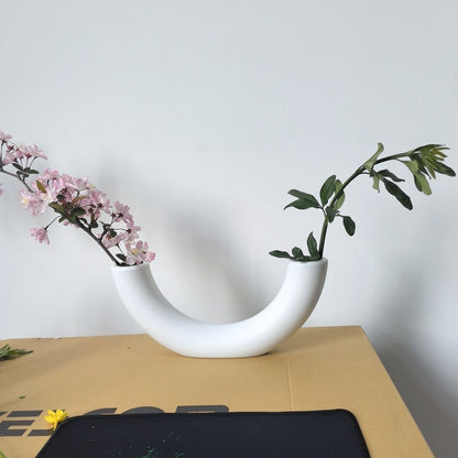 Zeitgenössische geschwungene Blumenvase Brehn