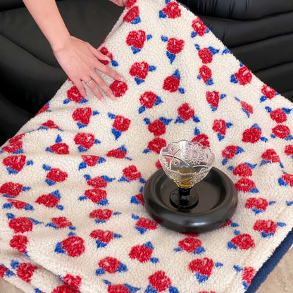 Plüsch Sherpa Wurfdecke mit retro floralem Bouclé-Textur