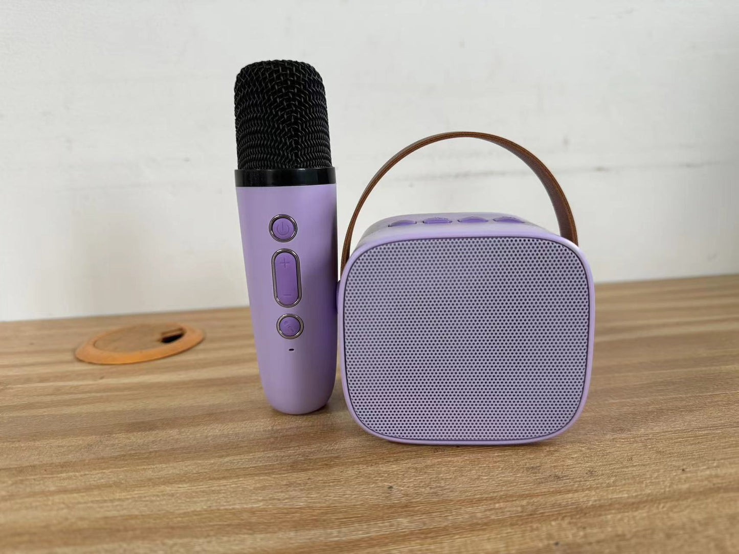Tragbarer Bluetooth-Lautsprecher und Mikrofon Brehn