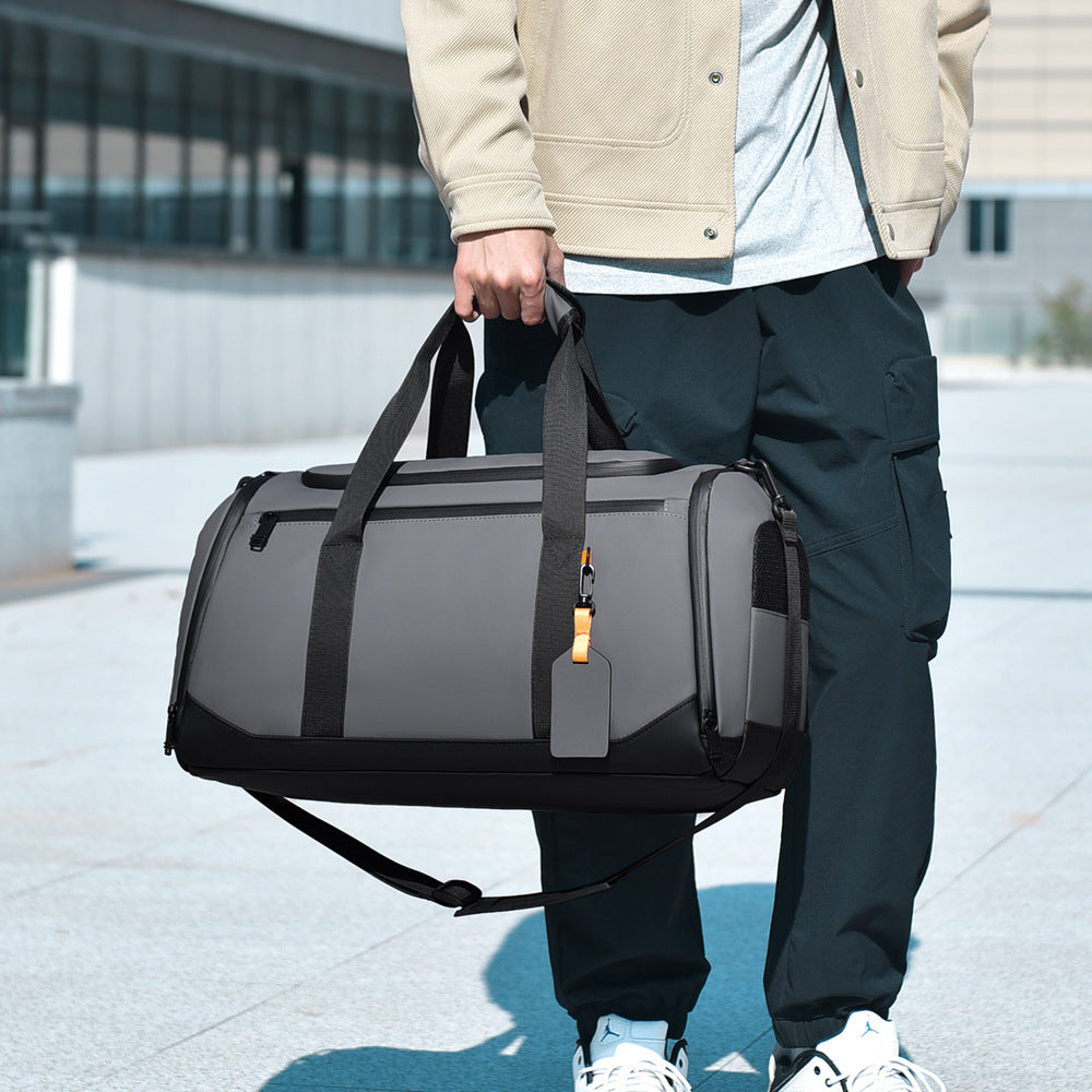 Damen Sportliche Reisetasche mit robuster wasserabweisender Konstruktion Brehn