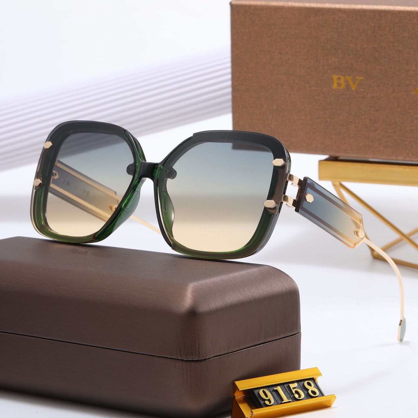 Damen Designer-Sonnenbrille mit extravagantem Rahmen Brehn
