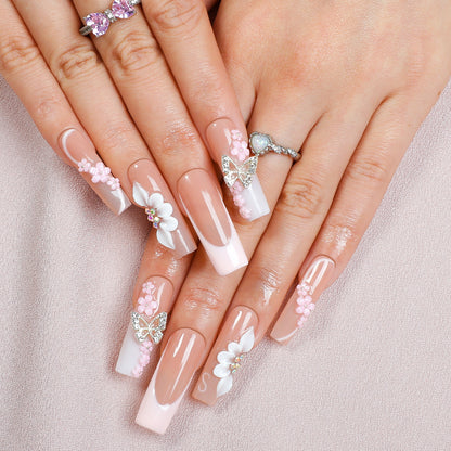 Kunstnagelset mit floralen und extravaganten 3D-Verzierungen Brehn