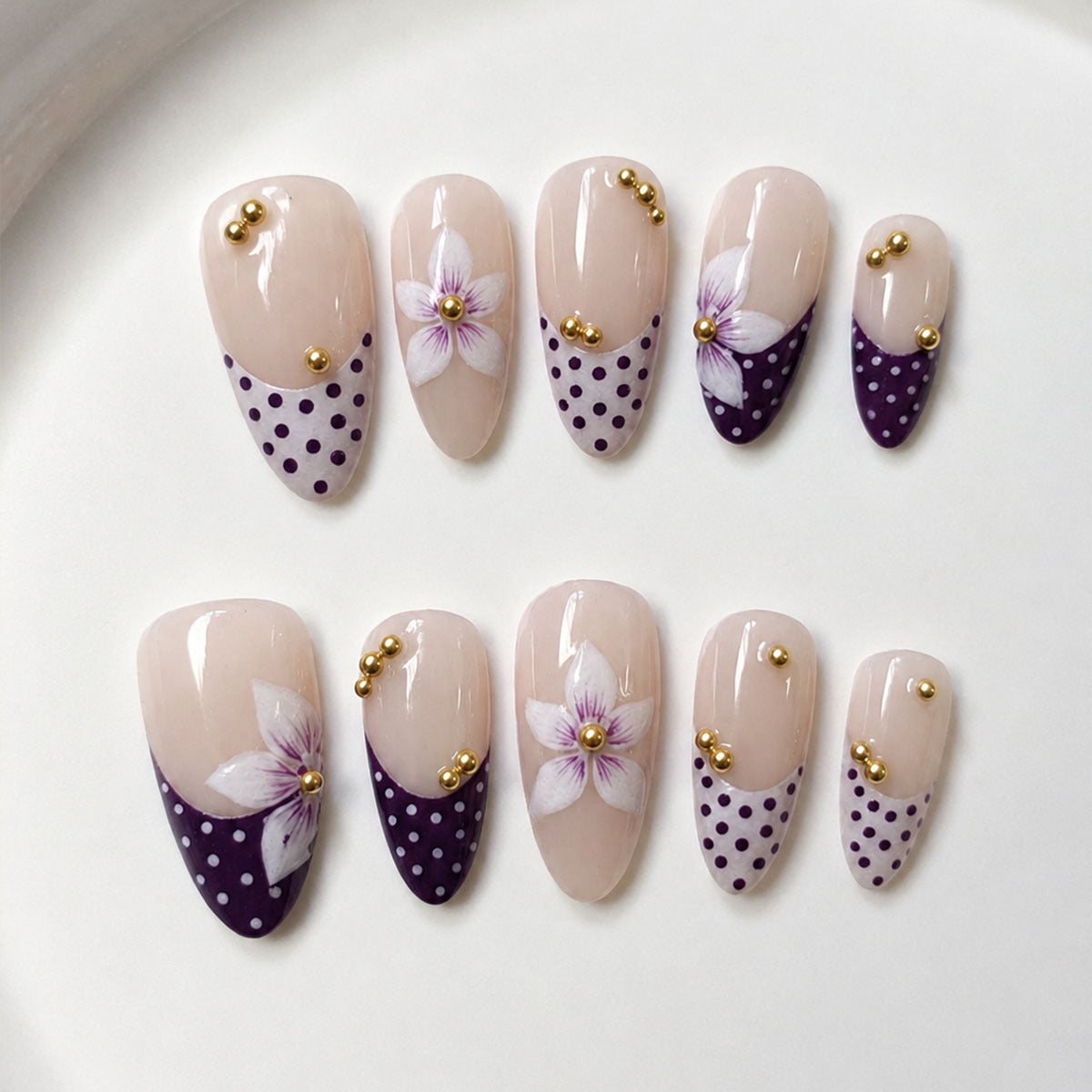 Künstlerisches Press-On Nagelset