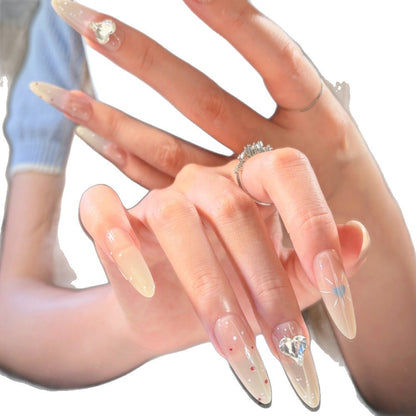 Dekoratives Press-On Nagelkunst-Set mit Stern- und Edelsteinakzenten Brehn