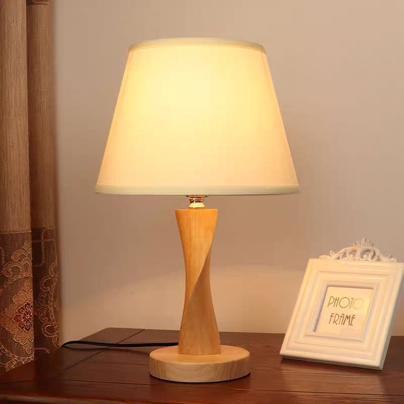 Moderne Twist Tischlampe