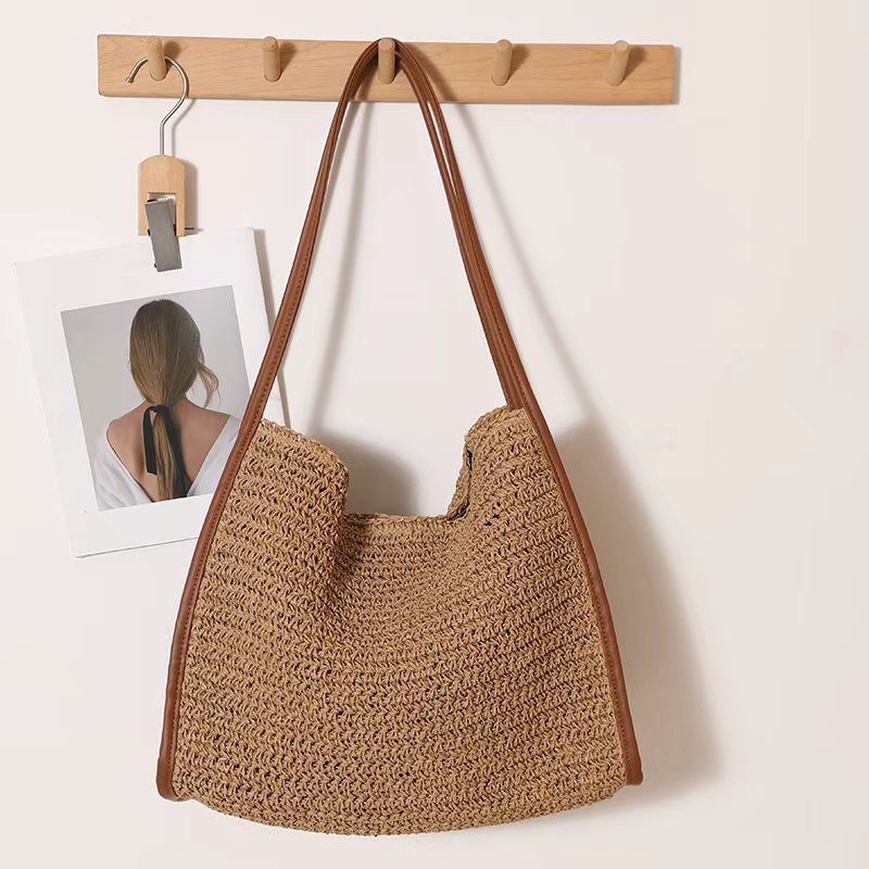 Damen praktische Handtasche aus geflochtenem Naturmaterial mit komfortablem Schulterriemen Brehn