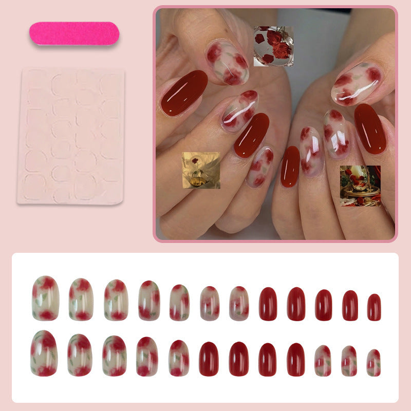 Kunstnagelset mit floralen Akzenten und glanzvollem Finish Brehn