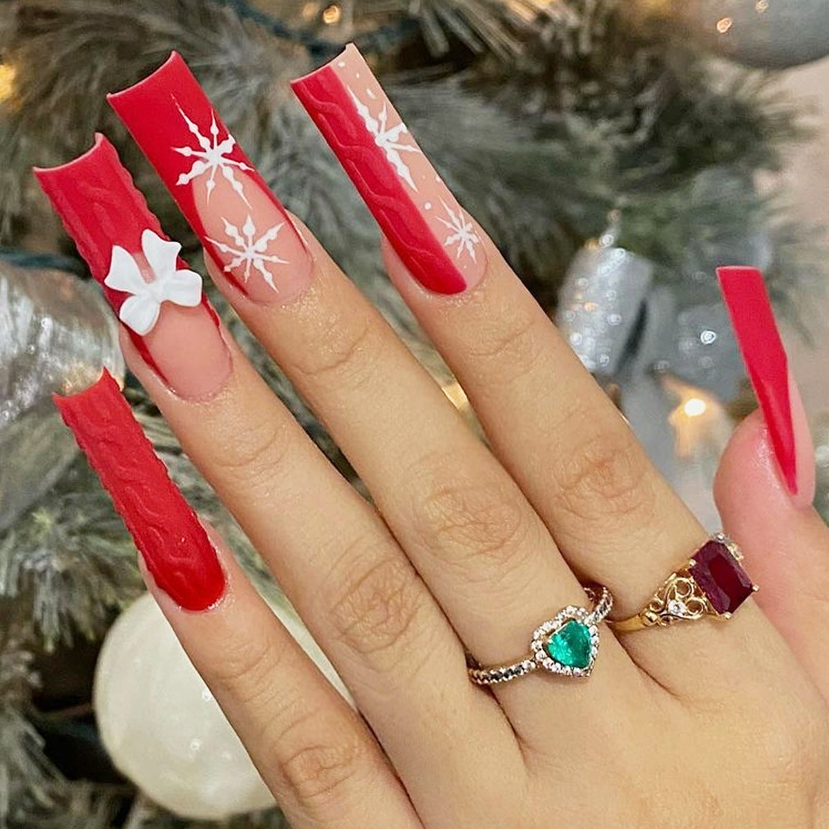 Themed Holiday Press-On Nail Set Brehn