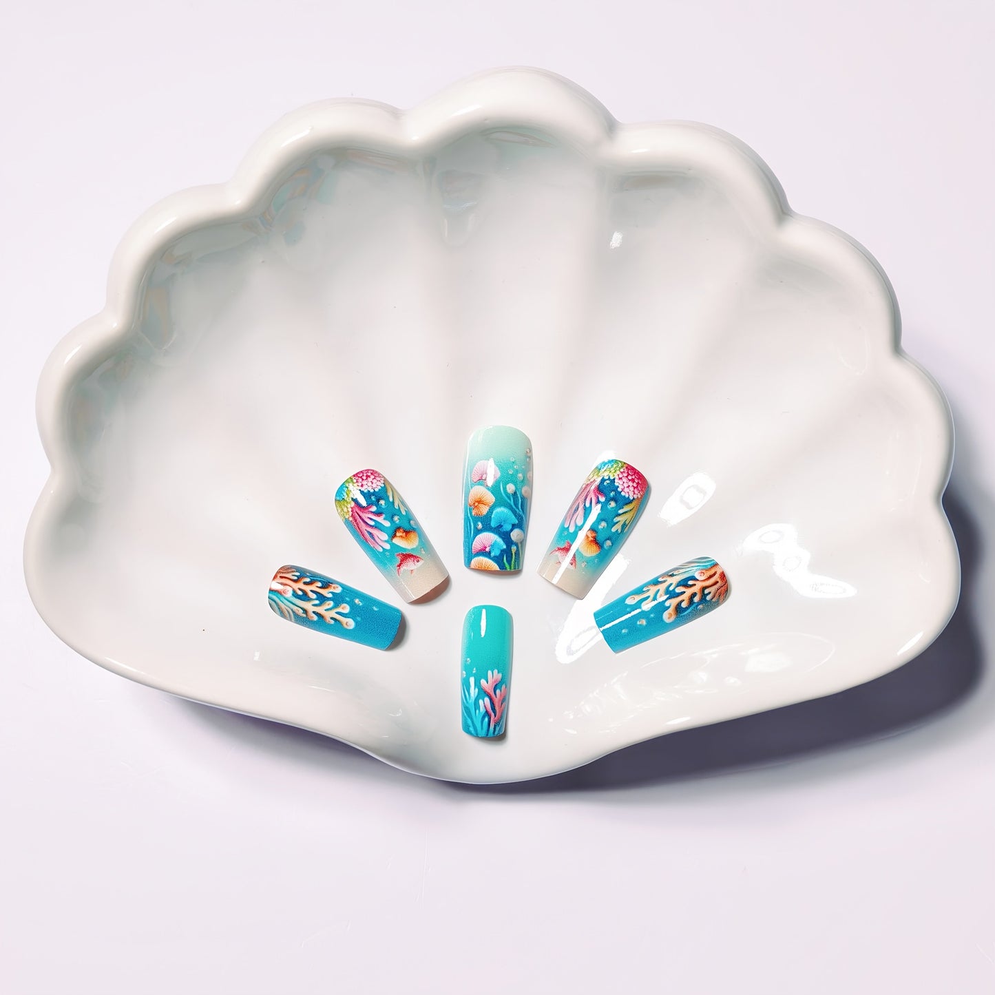 Kunstnägel mit Filigranen Unterwasser-Motiv Brehn