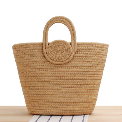 Modische Handtasche mit Verspieltem Pomponschmuck Brehn