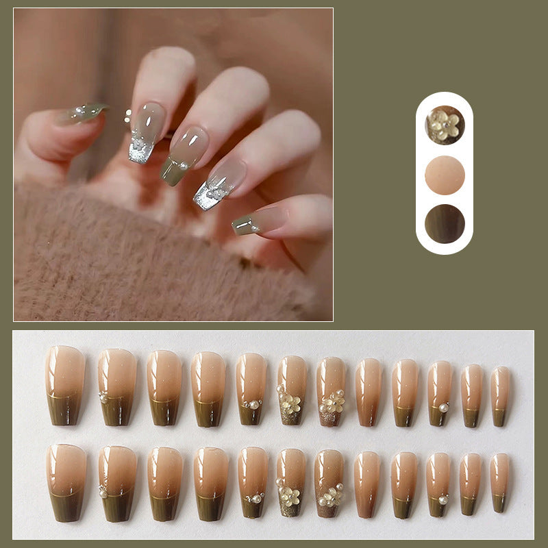 kunstvolle Nagelspitzen Brehn