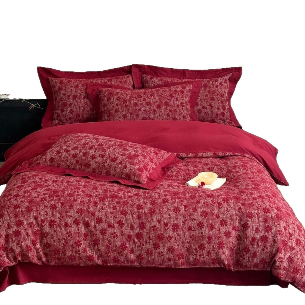 Premium-Baumwoll-Bettwäschegarnitur mit gewebtem Blumenmotiv und eleganter Umschlagkante