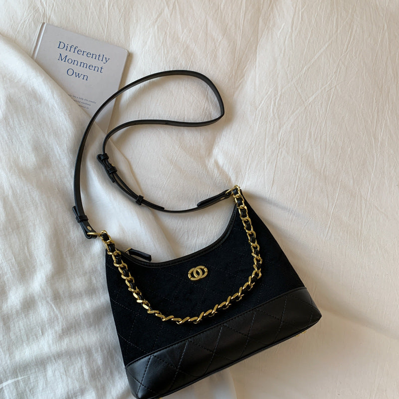 Gepolsterte Wildleder Schultertasche Brehn