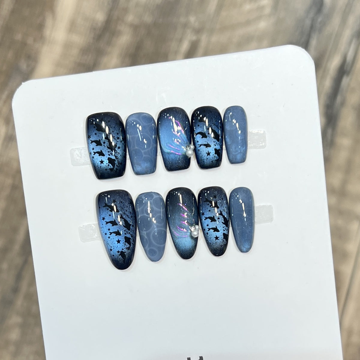 Künstlerisches Press-On-Nagelset mit Sternenabend-Design Brehn