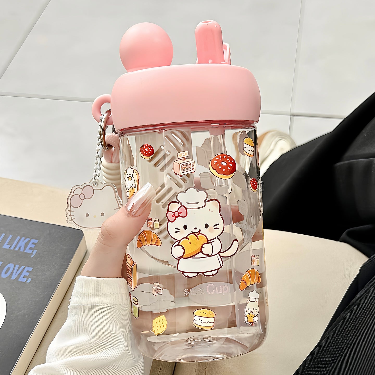 Damen Trinkflasche mit integriertem Tiermotiv und praktischem Tragegriff Brehn