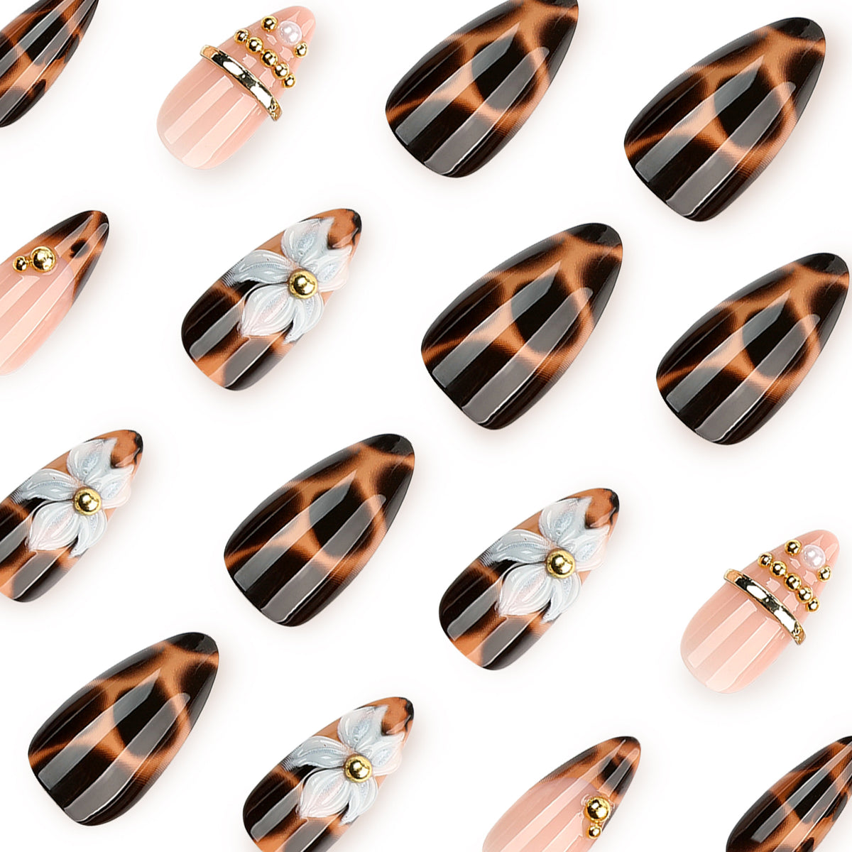 Kunstvolle Stiletto-Nägel mit Blumen- und Leopardendesign Brehn