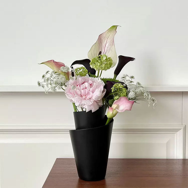 Skulpturale moderne dekorative Vase