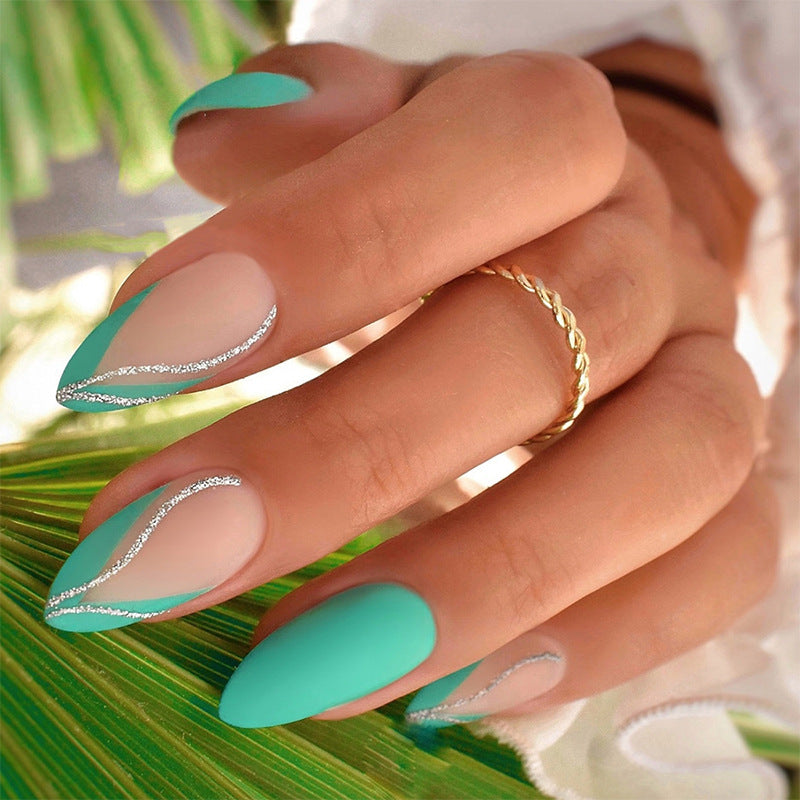 Glänzendes Stiletto Press-On Nagelkunstset Brehn