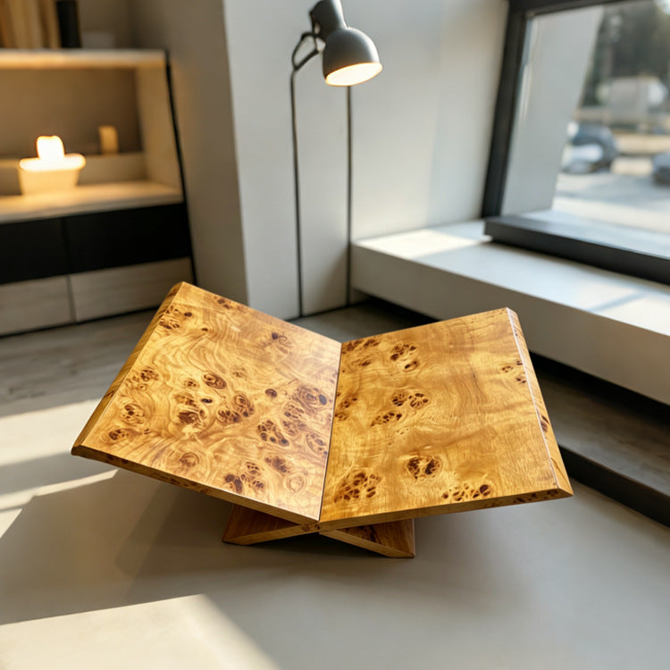 Stilvoller Holztisch