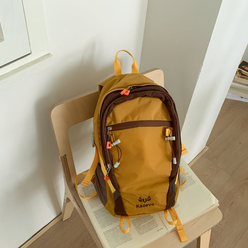 Lässiger leichter Wanderschulrucksack