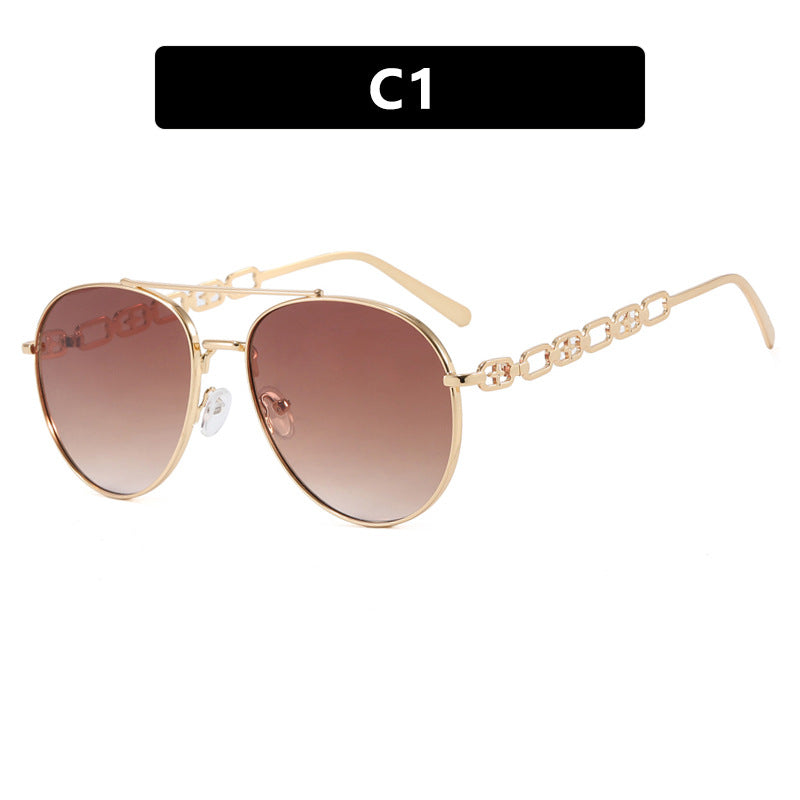 Damen auffällige Sonnenbrille mit luxuriösem Kettendetail und polarisierten Gläsern Brehn