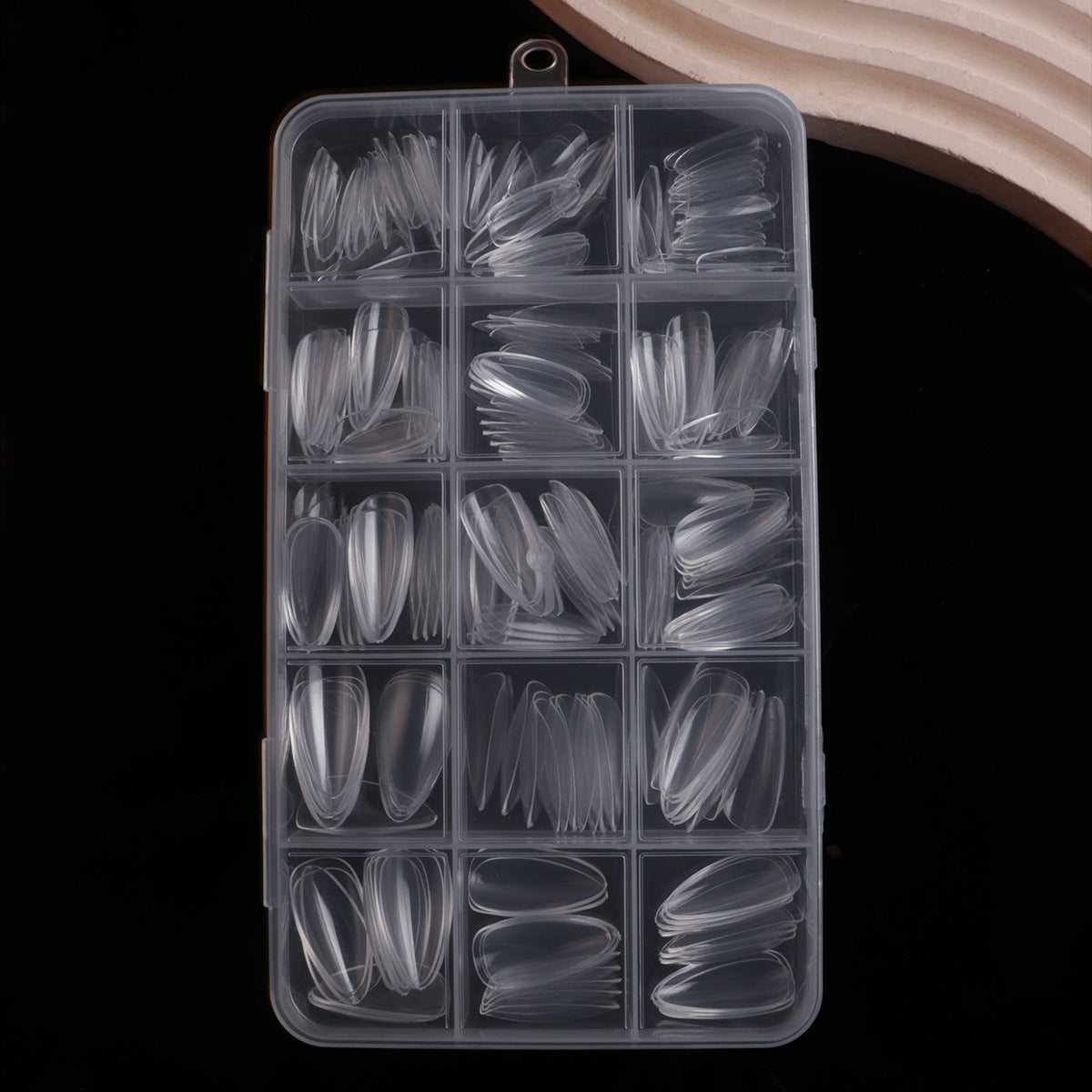 Professionelle klare Nageltips Brehn
