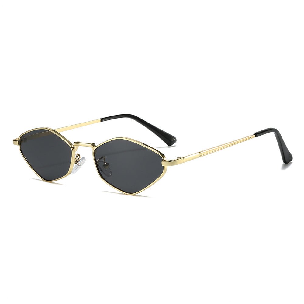 Damen Modische Sonnenbrille im futuristischen Design Brehn