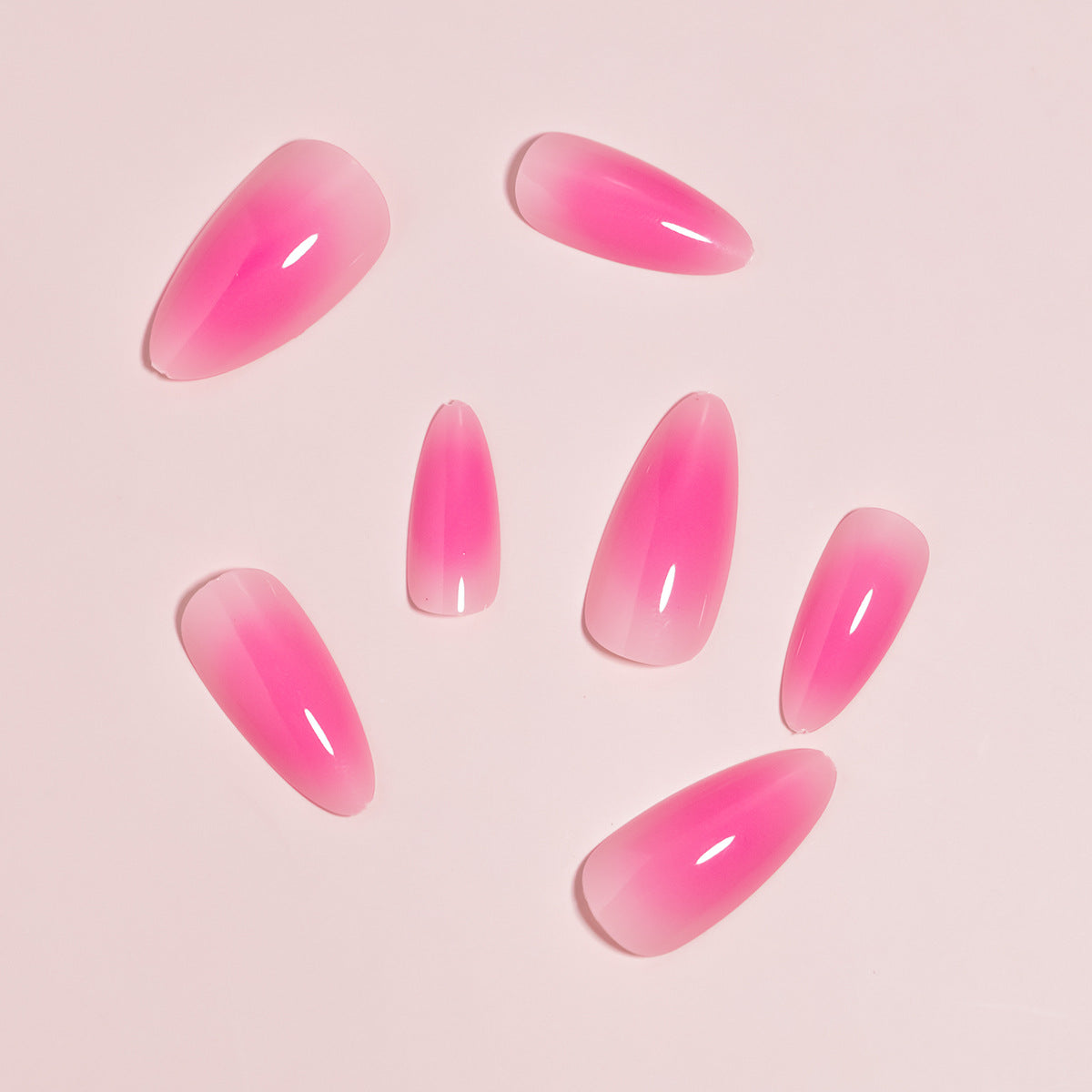 Elegante Ombre Stil Press-On Nagelkunst Brehn