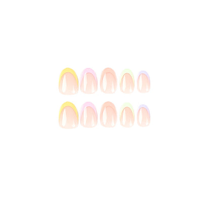 Kunstvolle Nagelverlängerungen mit elegante Farbverlauf und Glanz Brehn