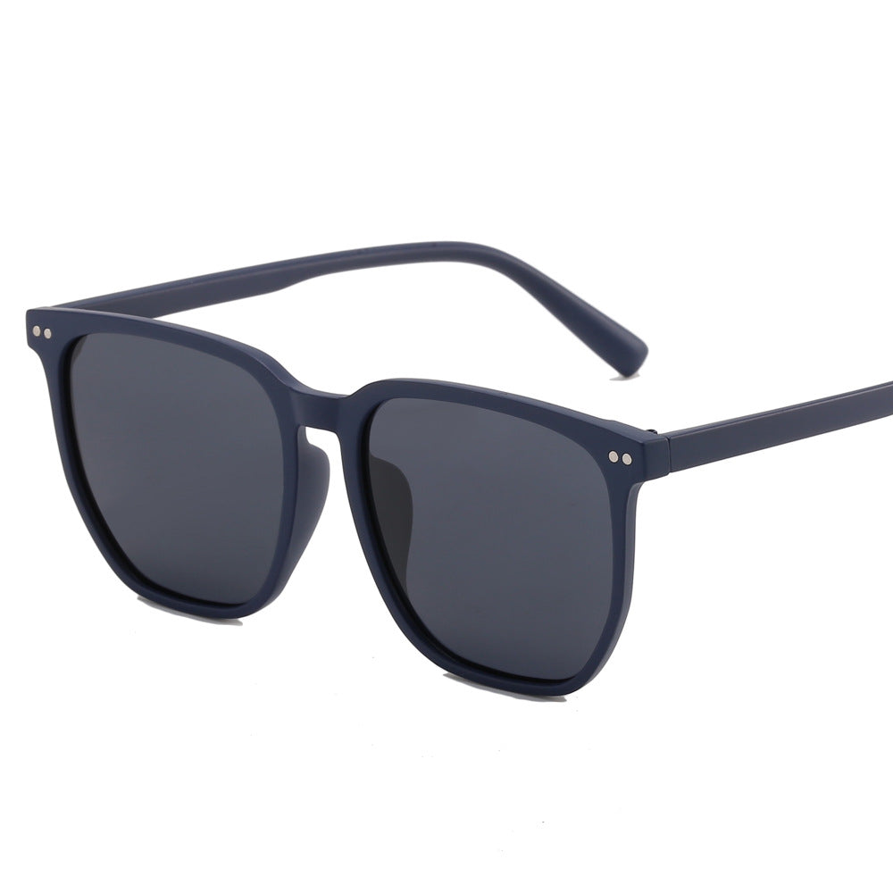 Damen modische Sonnenbrille im klaren Design Brehn
