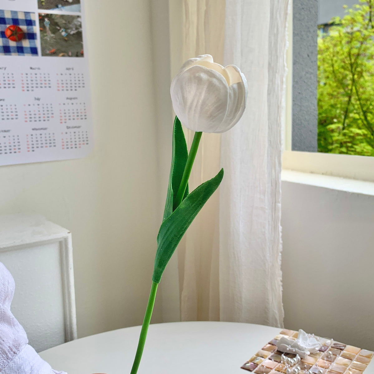Realistische Tulpenblume