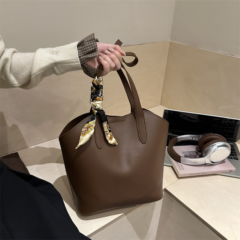 WoChic Designer Tote Bag mit stilvollem Schal Brehn