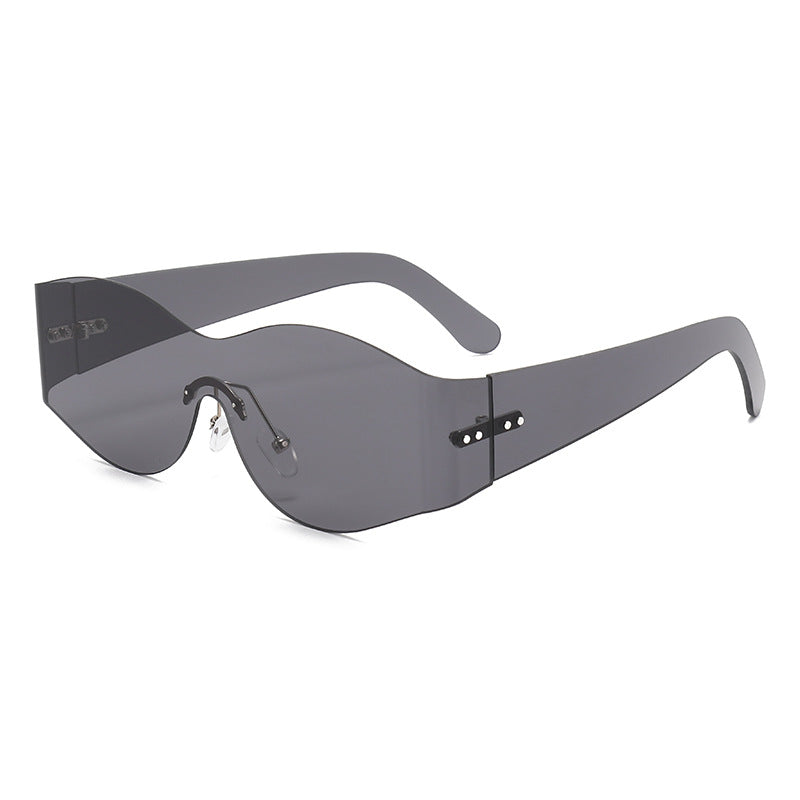 Damen modische Sonnenbrille im futuristischen Look Brehn