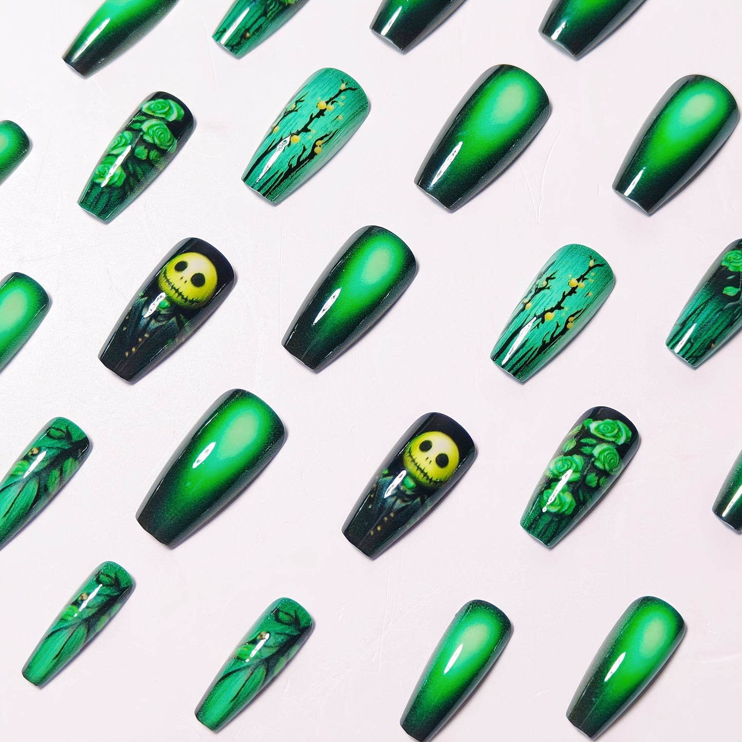 Kreatives Nagelkunst-Set mit Grünem Design Brehn