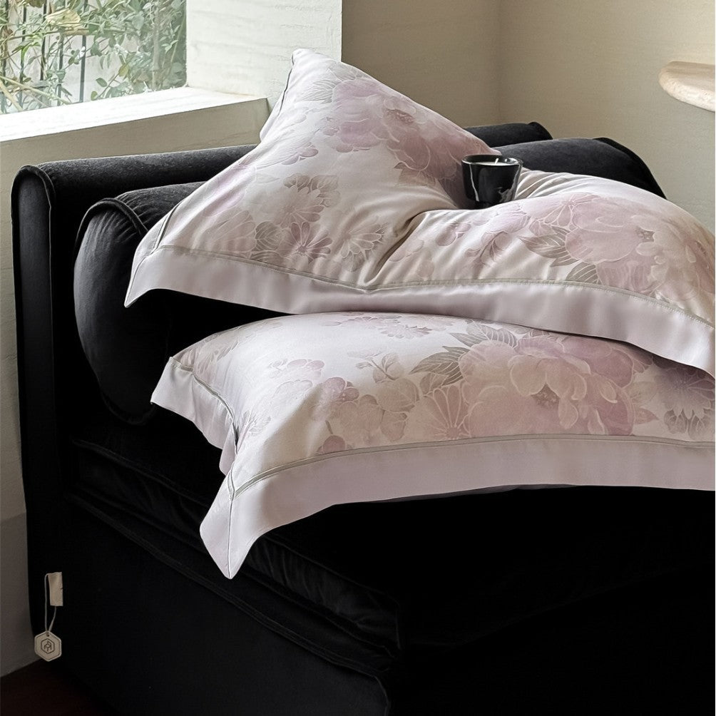 Pastell-Aquarell-Blumen-Satin-Back-Bettbezug-Set mit Paspelabschluss