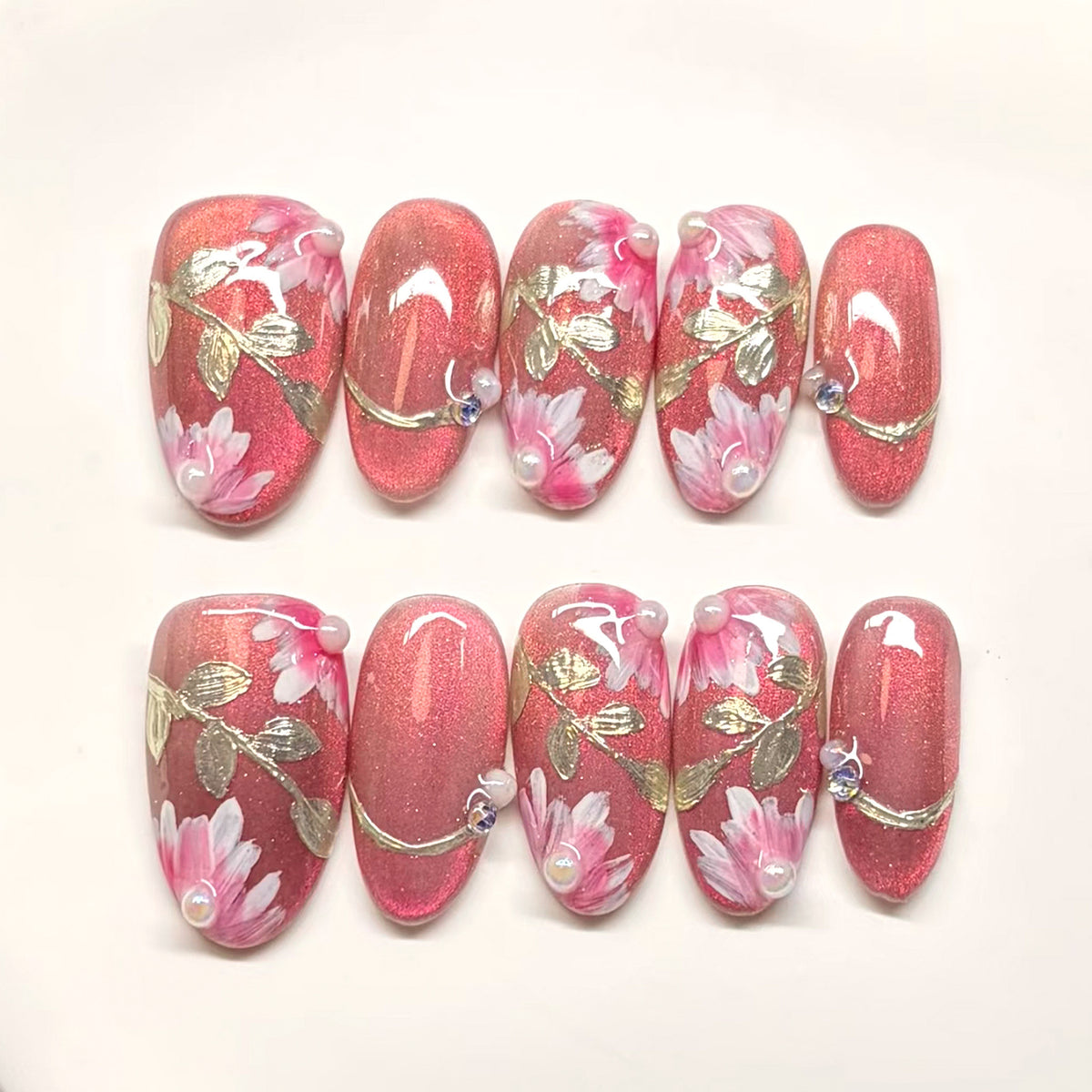 Verziertes Floral Press-On Nagelkunst-Set Brehn