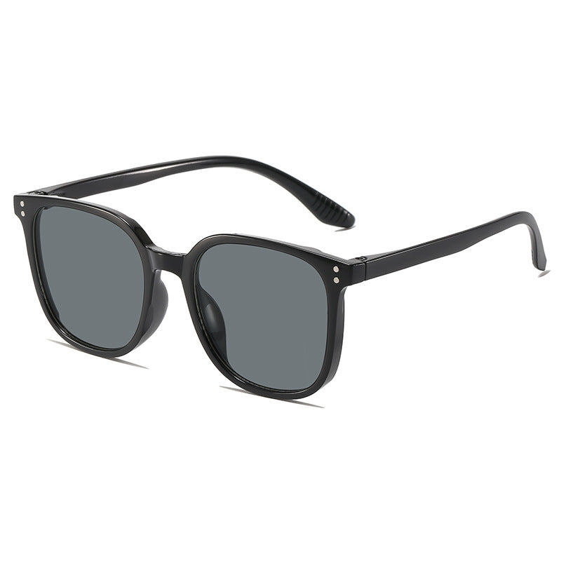 Vintage-inspirierte transparente Rahmen-Sonnenbrille Brehn