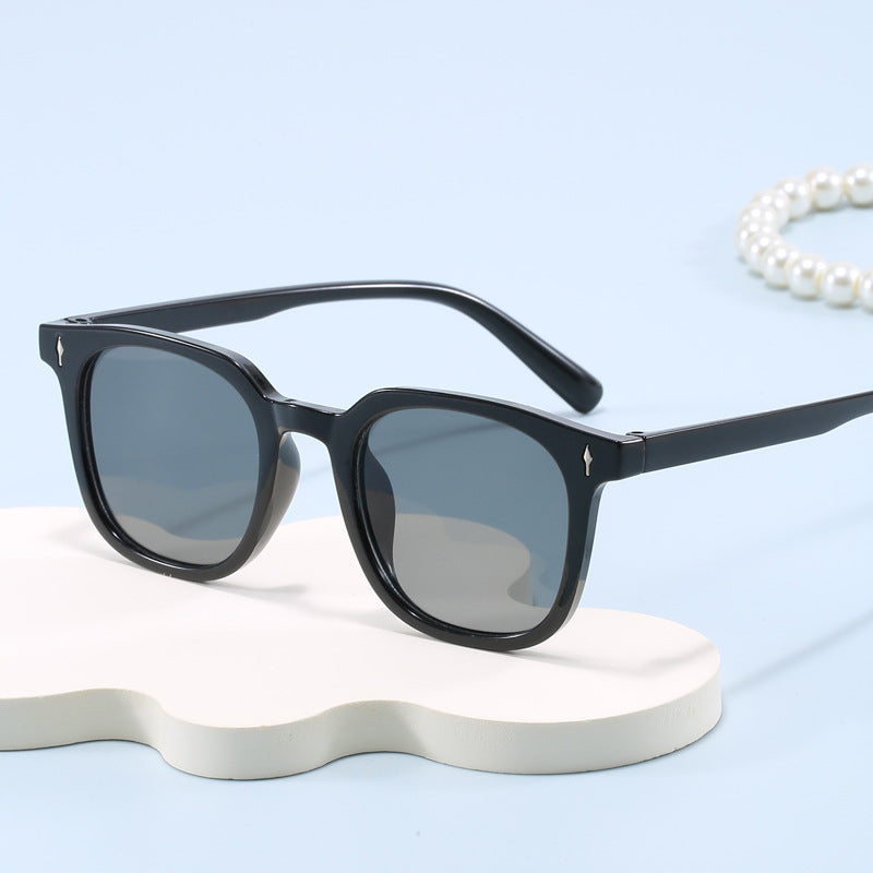 Damen modische quadratische Sonnenbrille mit langlebigem Kunststoffrahmen Brehn